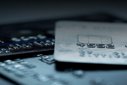 پرداخت الکترونیک, کارت بانکی, پول