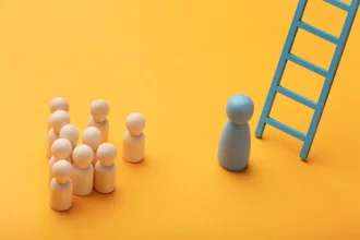 عصر راهبران اجتماعی: ظهور نسل جدید رهبران و معماری آینده‌ای پایدار